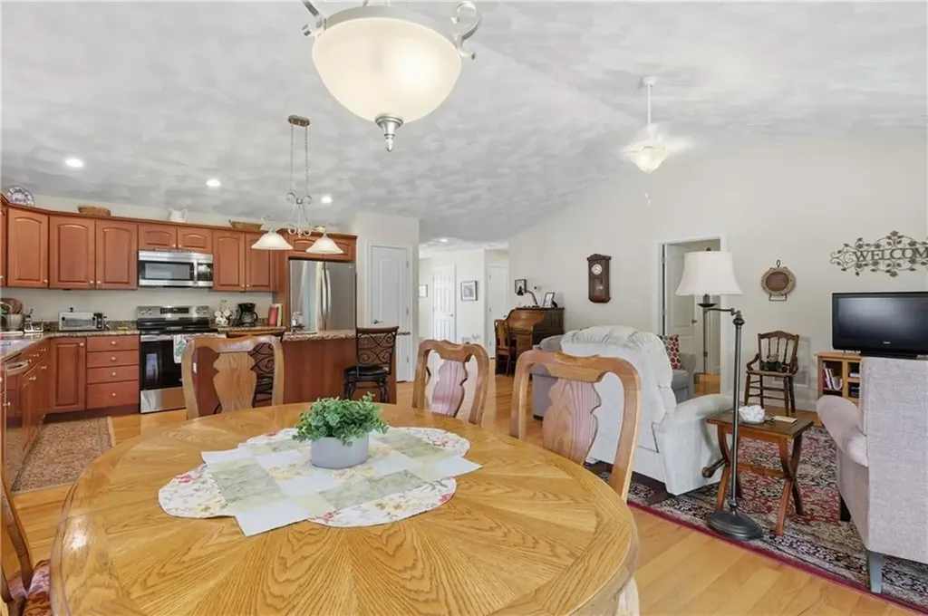 72 Country Meadow Lane Glocester RI 02814