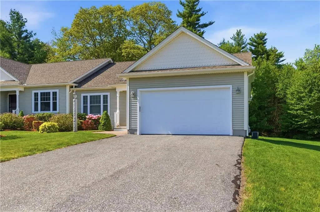 72 Country Meadow Lane Glocester RI 02814