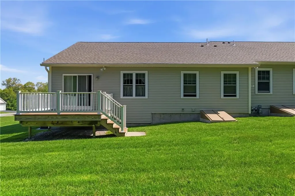 72 Country Meadow Lane Glocester RI 02814