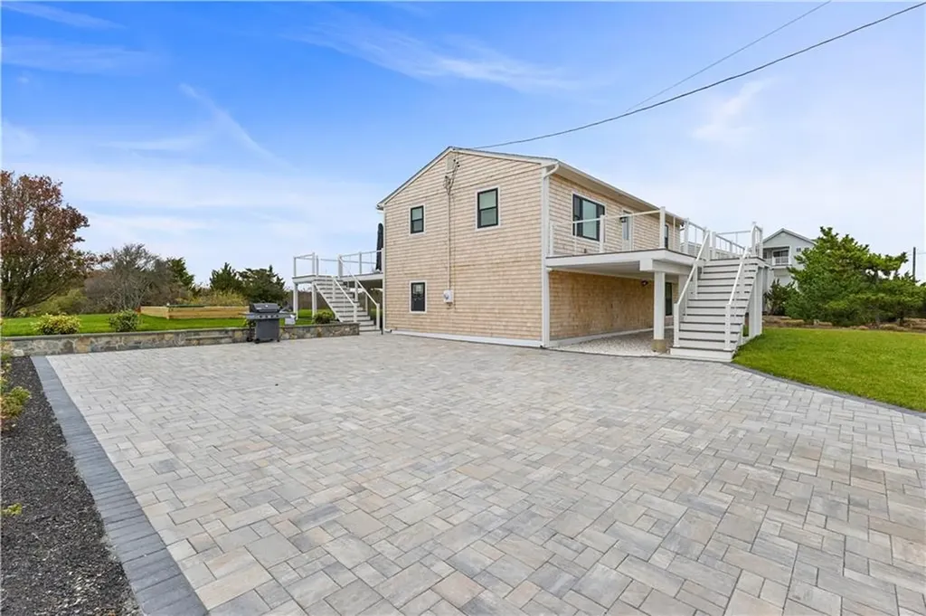 446 Atlantic Avenue Westerly RI 02891