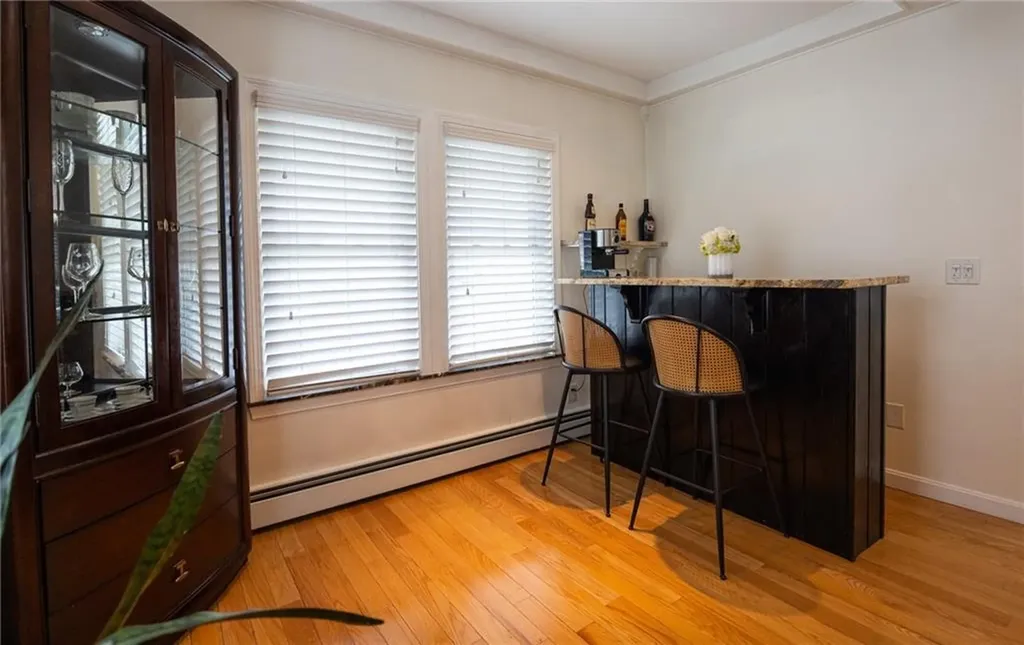 34 Shore Road East Providence RI 02915