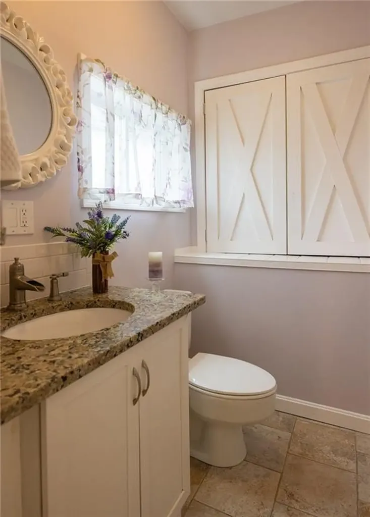 34 Shore Road East Providence RI 02915