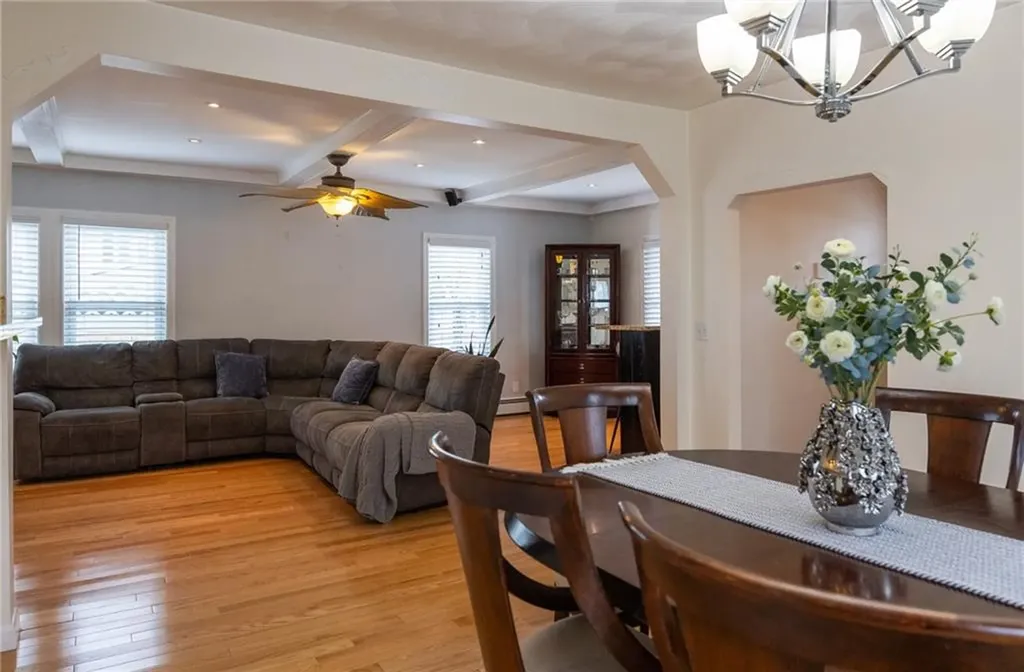 34 Shore Road East Providence RI 02915