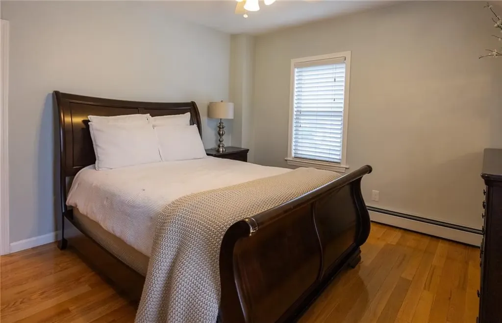 34 Shore Road East Providence RI 02915