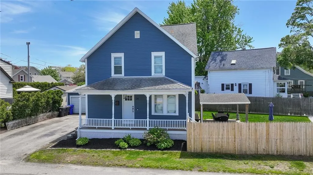 34 Shore Road East Providence RI 02915