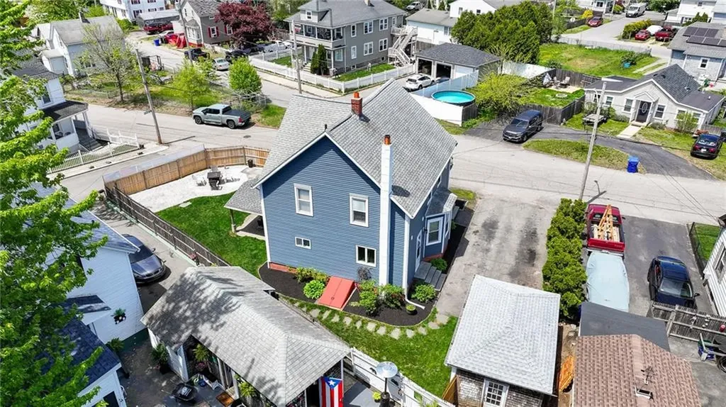 34 Shore Road East Providence RI 02915
