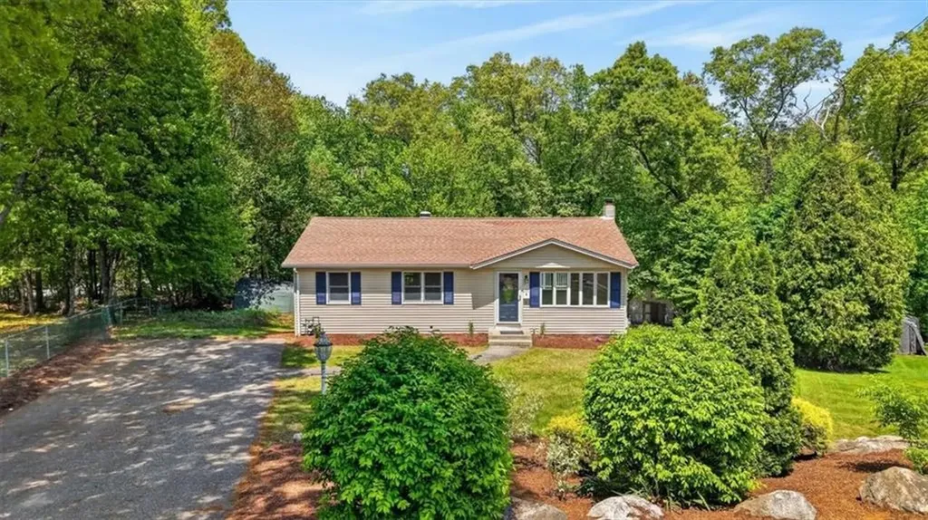 4 N Candy Court Smithfield RI 02917
