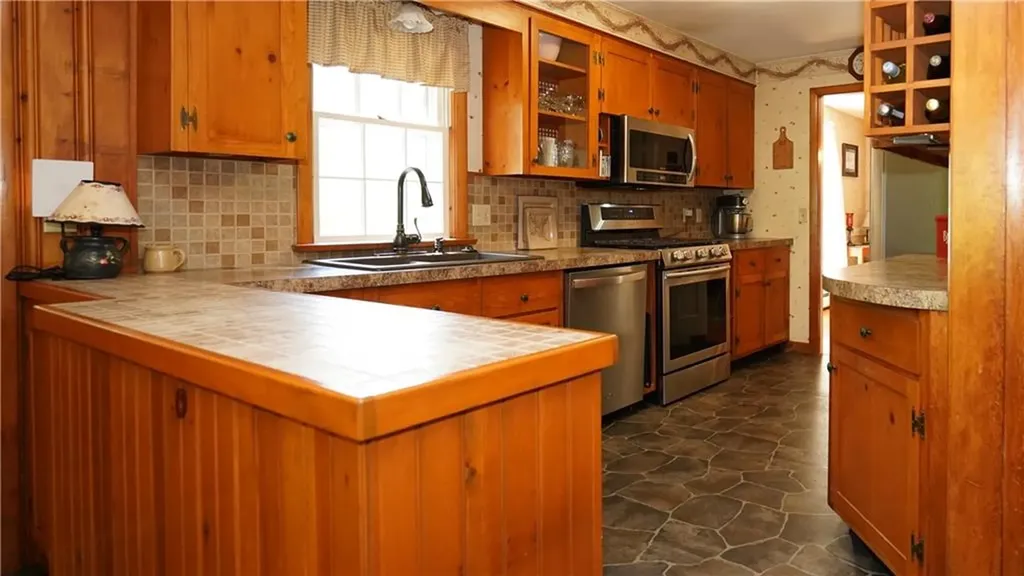 70 Westwood Park Circle Attleboro MA 02703