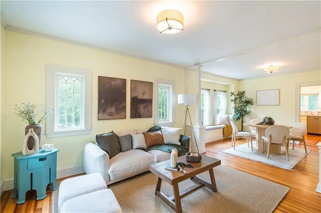1335 Pawtucket Avenue East Providence RI 02916