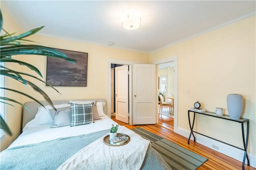 1335 Pawtucket Avenue East Providence RI 02916