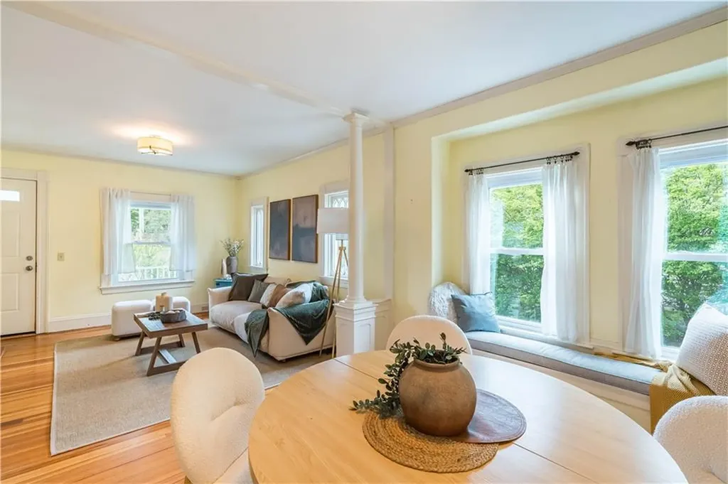 1335 Pawtucket Avenue East Providence RI 02916