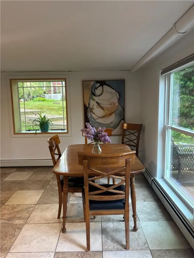 000 Oakwoods Drive South Kingstown RI 02879
