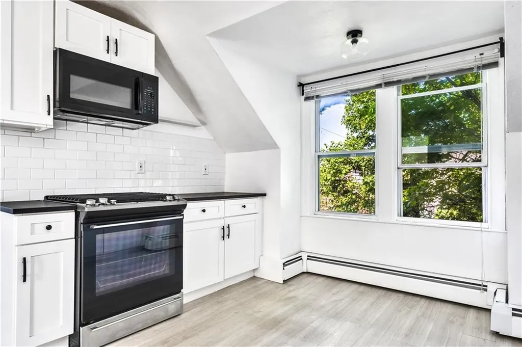 86 Woodward Avenue East Providence RI 02914