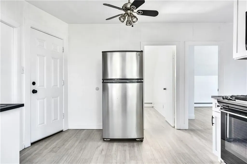 86 Woodward Avenue East Providence RI 02914