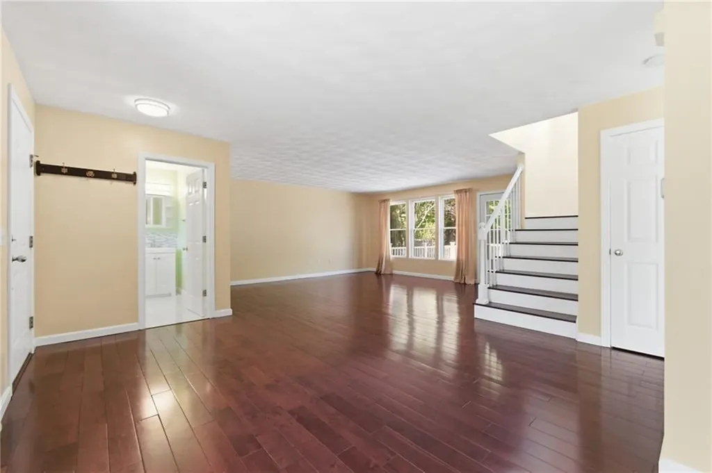 57 Hunters Crossing Drive Coventry RI 02816