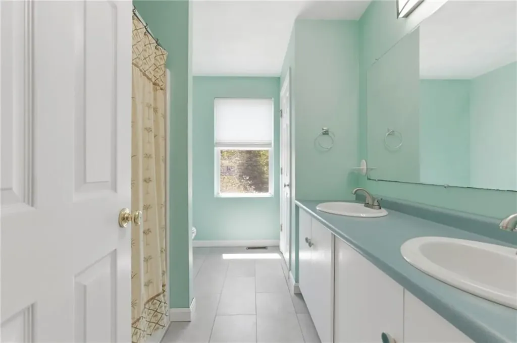 57 Hunters Crossing Drive Coventry RI 02816