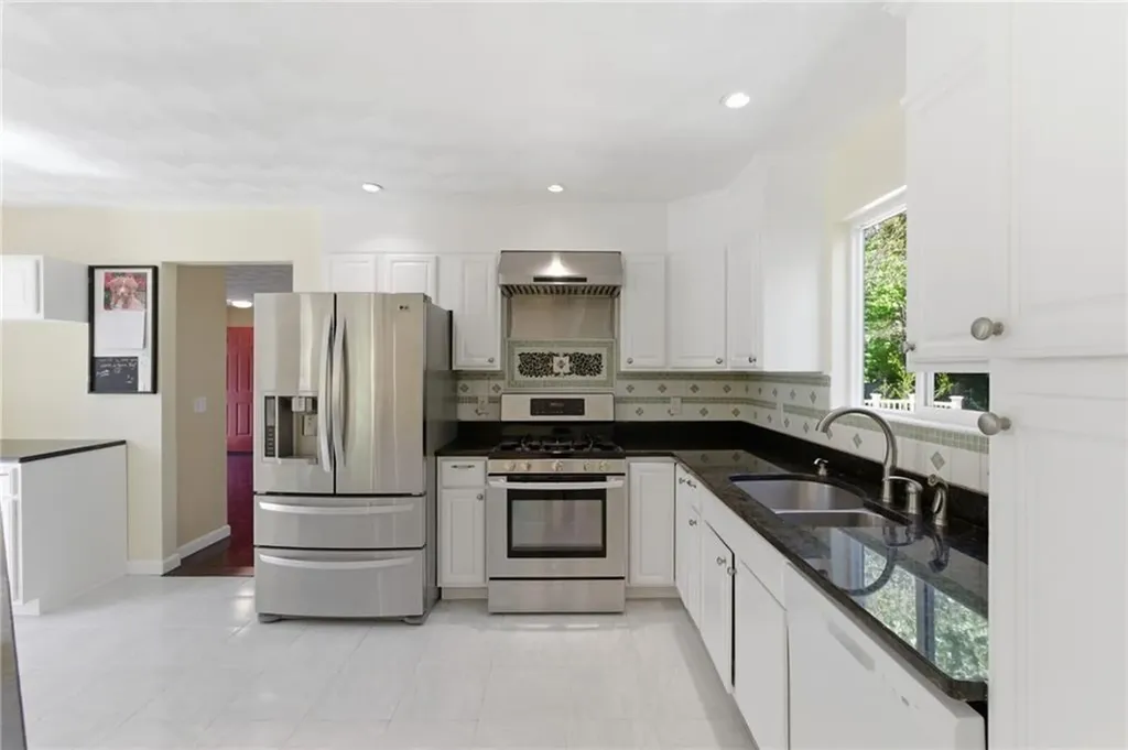 57 Hunters Crossing Drive Coventry RI 02816