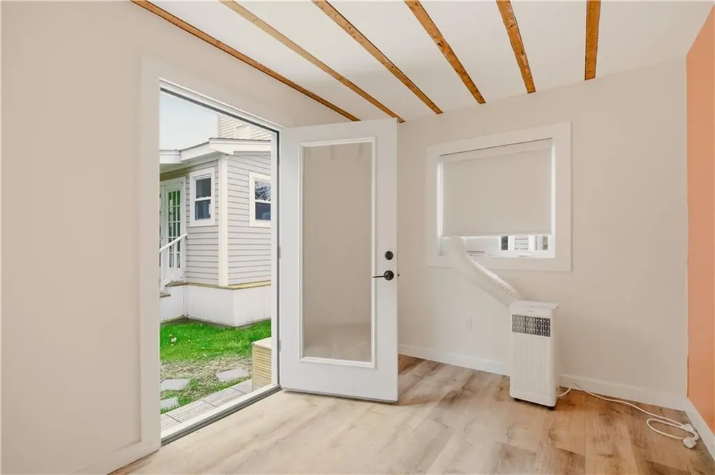 51 Callender Avenue Newport RI 02840