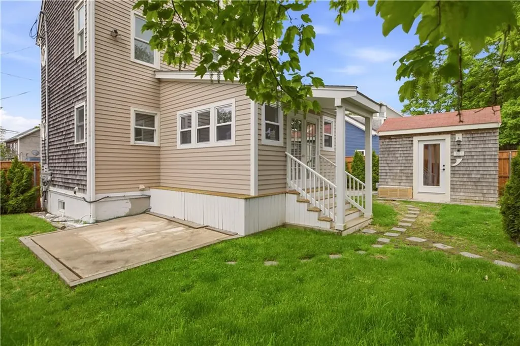 51 Callender Avenue Newport RI 02840
