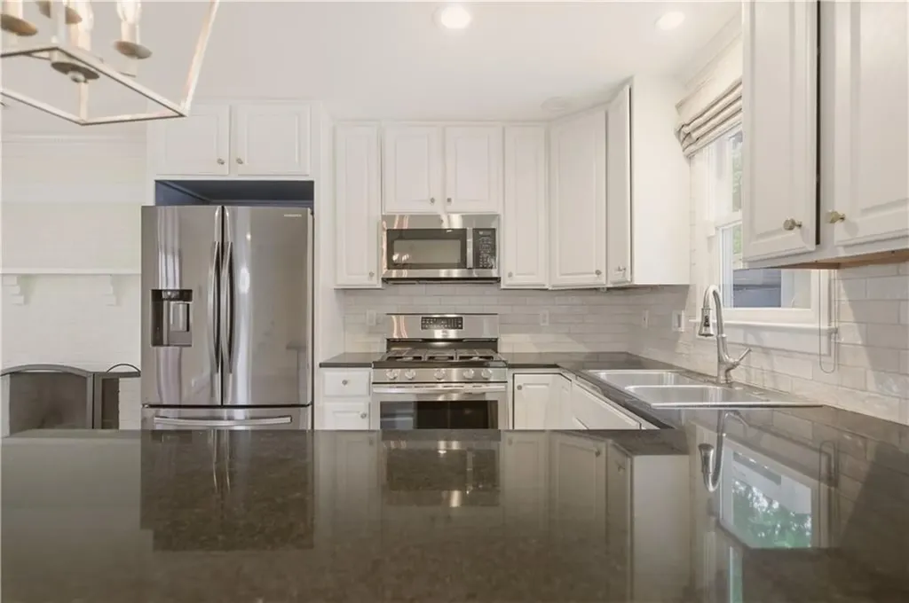 51 Callender Avenue Newport RI 02840
