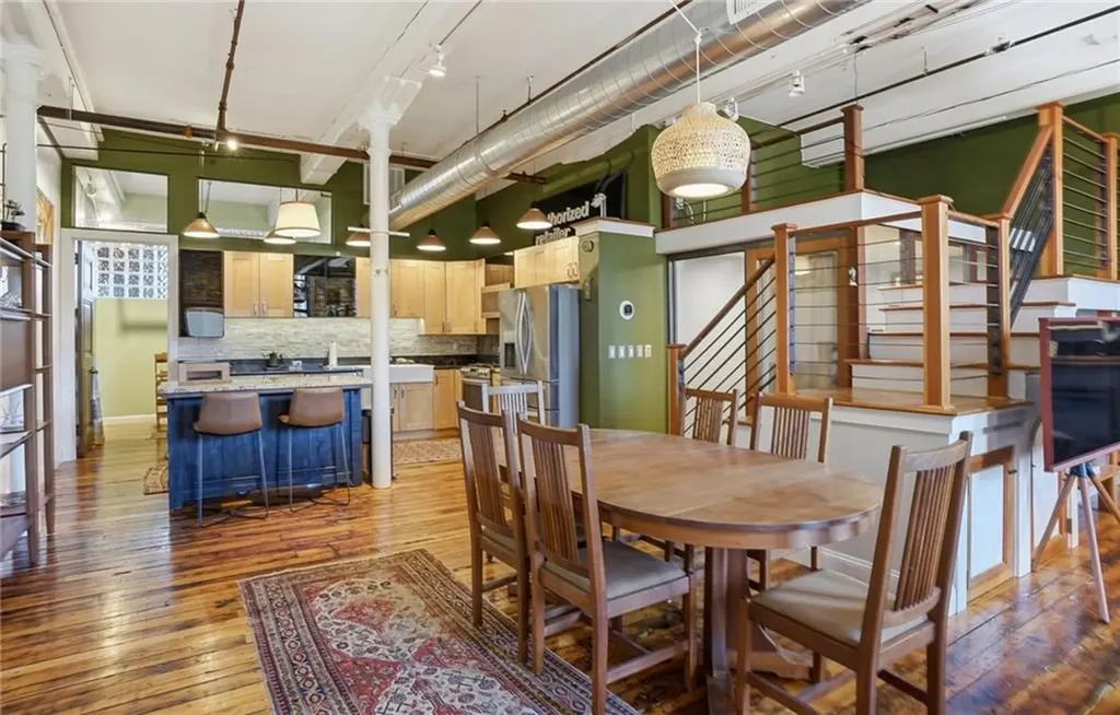 532 Kinsley Avenue Providence RI 02909