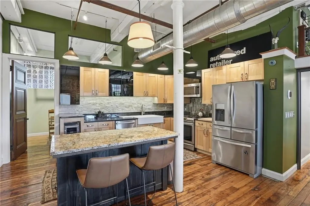 532 Kinsley Avenue Providence RI 02909