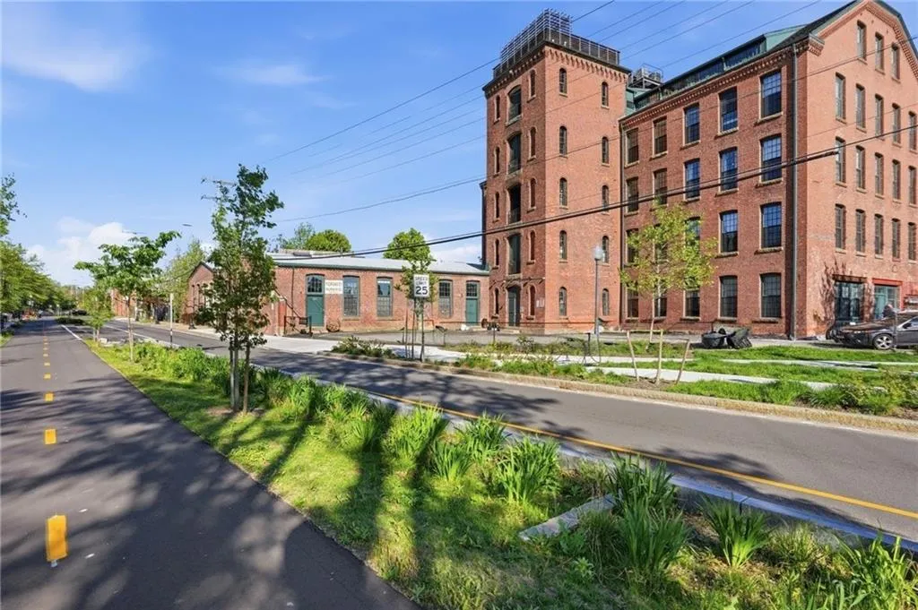 532 Kinsley Avenue Providence RI 02909