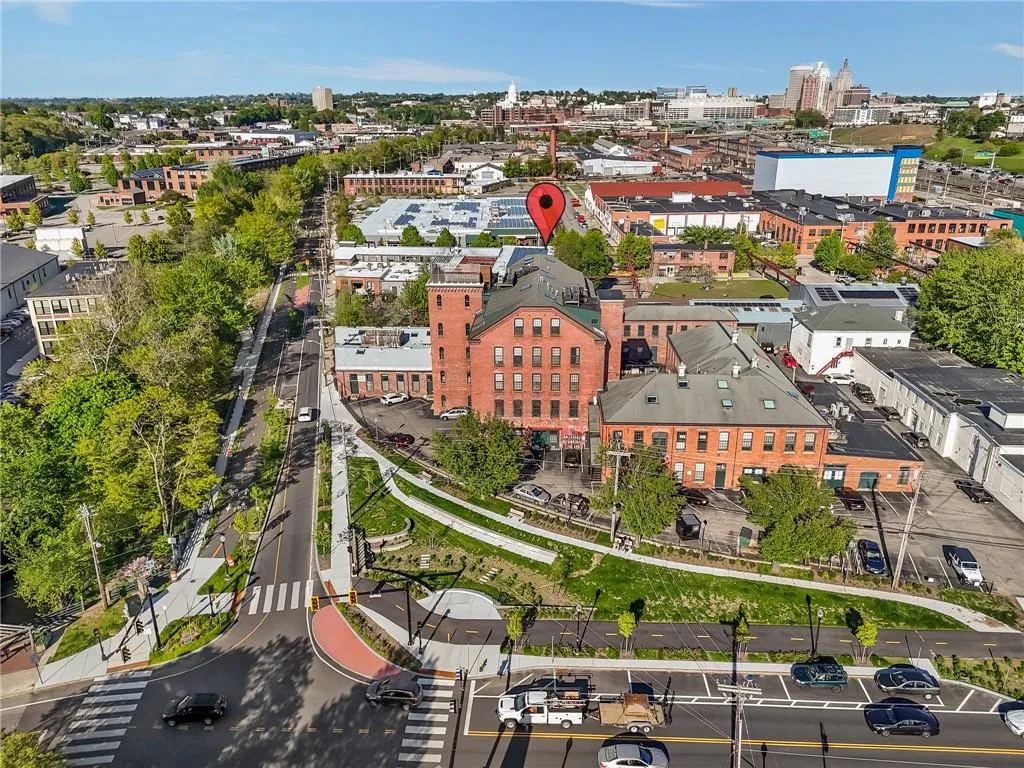 532 Kinsley Avenue Providence RI 02909