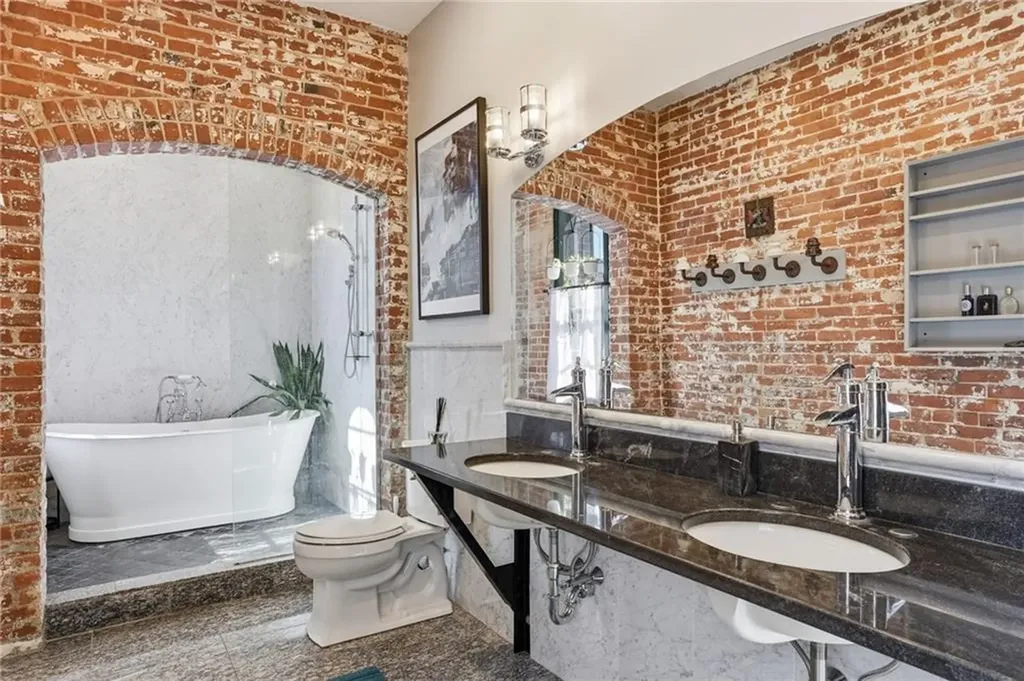 532 Kinsley Avenue Providence RI 02909