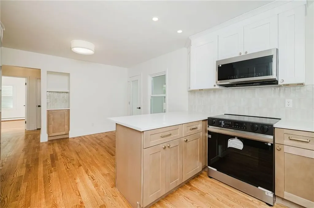 25 Pensaukee Avenue North Providence RI 02911