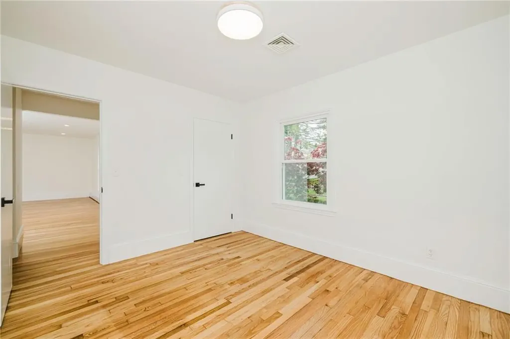 25 Pensaukee Avenue North Providence RI 02911