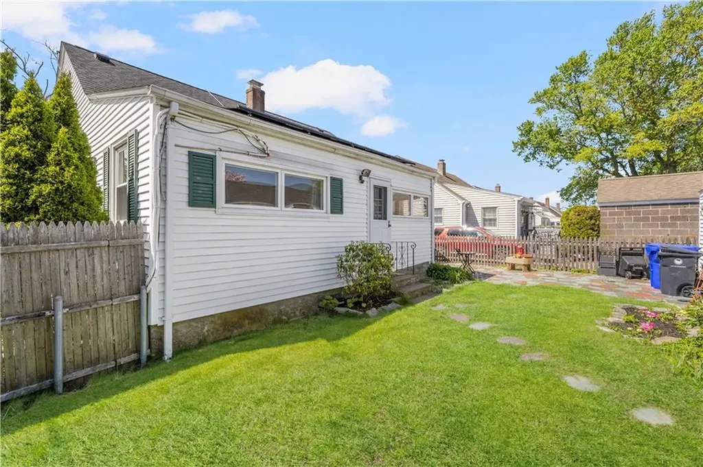 106 Martin Street Pawtucket RI 02861