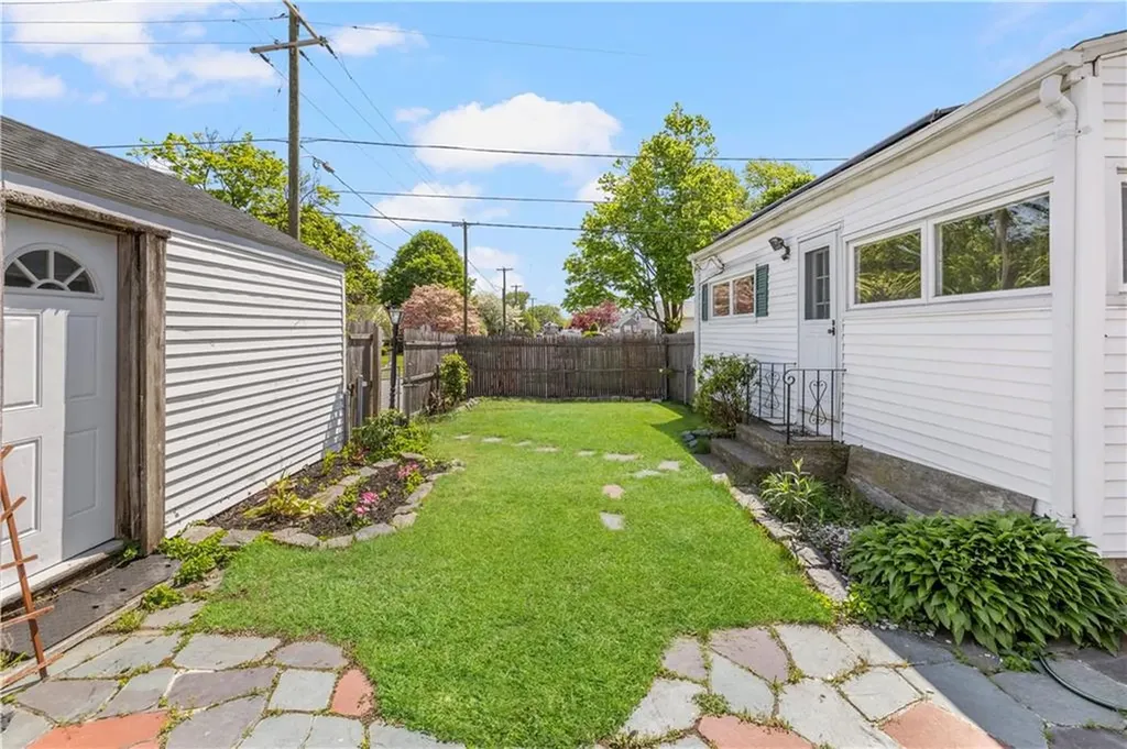106 Martin Street Pawtucket RI 02861