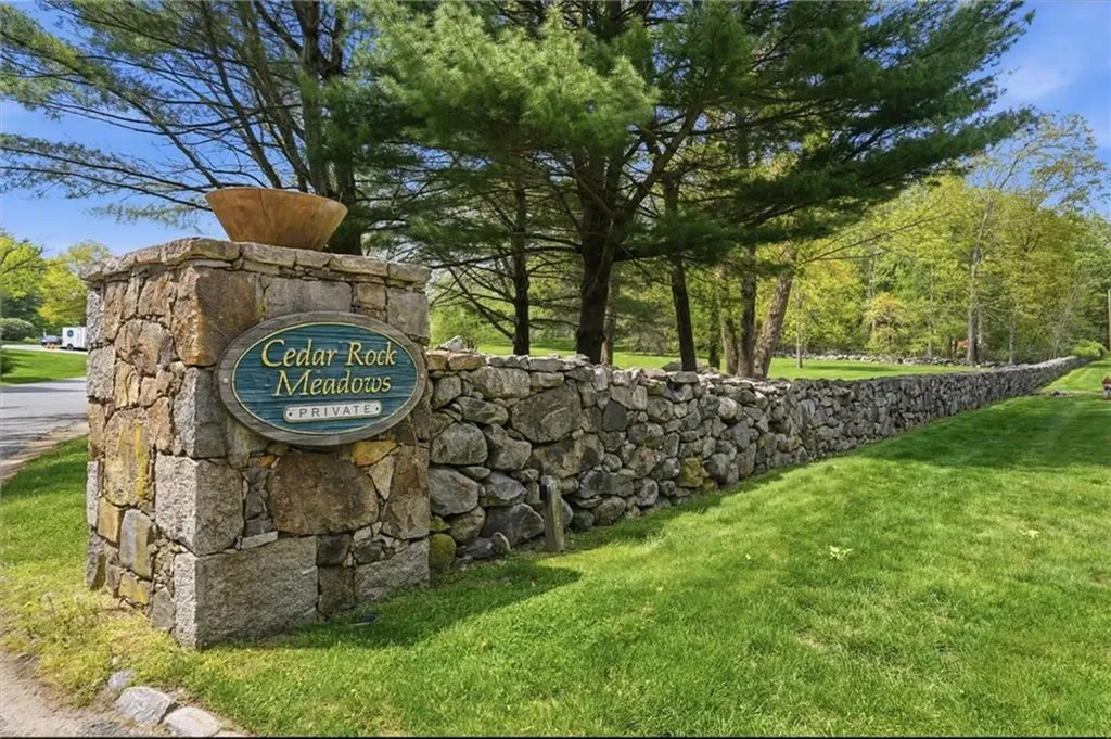 3 Cedar Rock Meadow East Greenwich RI 02818