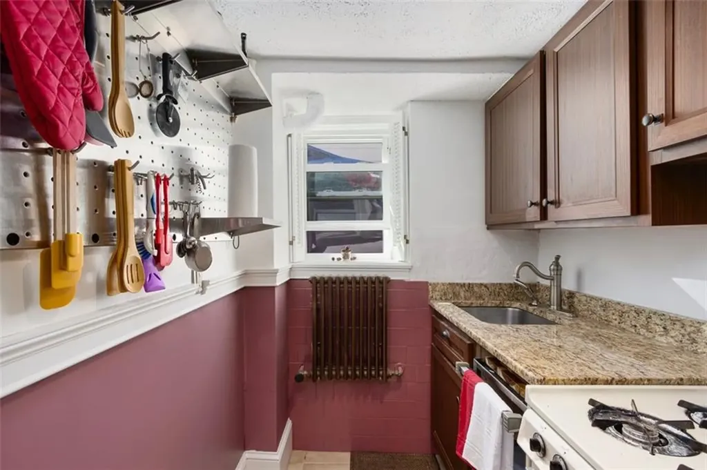 23 South Angell Street Providence RI 02906