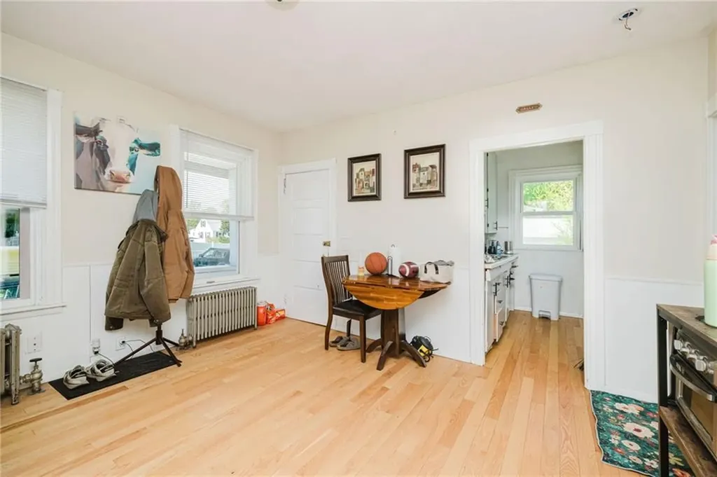 60 Centre Street East Providence RI 02916