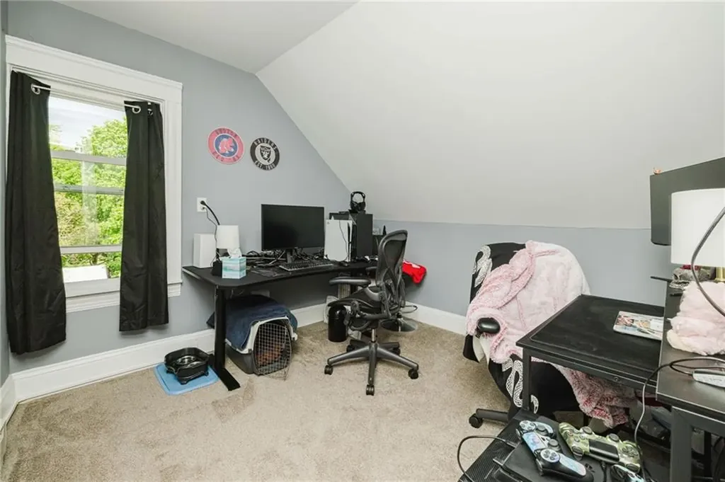 60 Centre Street East Providence RI 02916
