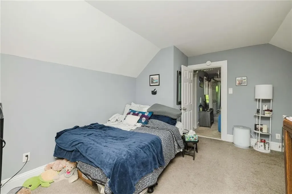 60 Centre Street East Providence RI 02916