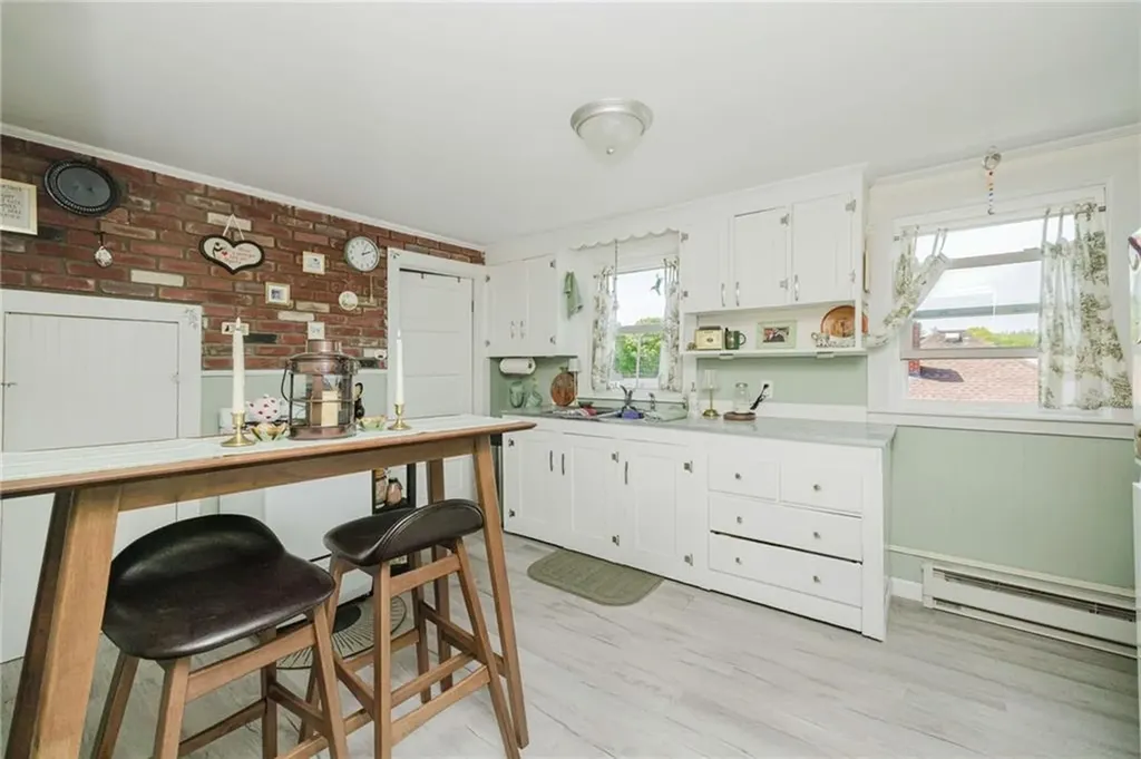 60 Centre Street East Providence RI 02916