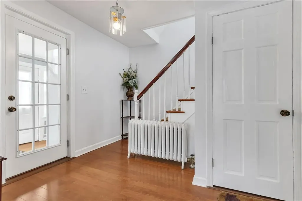 325 Church Avenue Warwick RI 02889