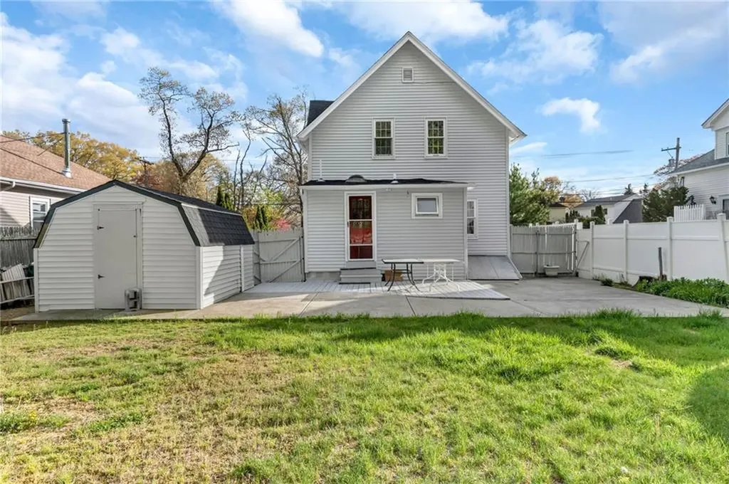 325 Church Avenue Warwick RI 02889