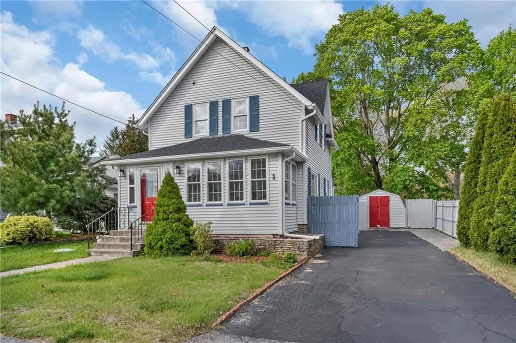 325 Church Avenue Warwick RI 02889