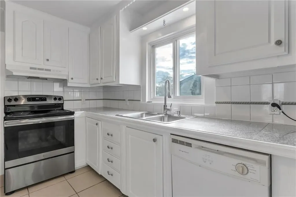 325 Church Avenue Warwick RI 02889