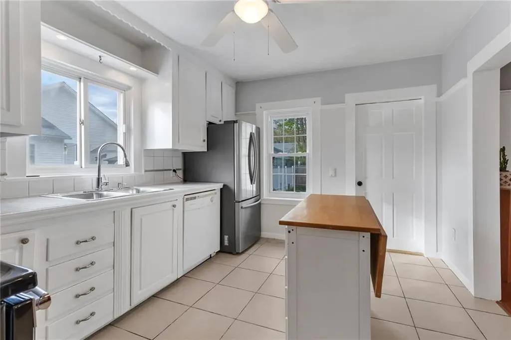 325 Church Avenue Warwick RI 02889
