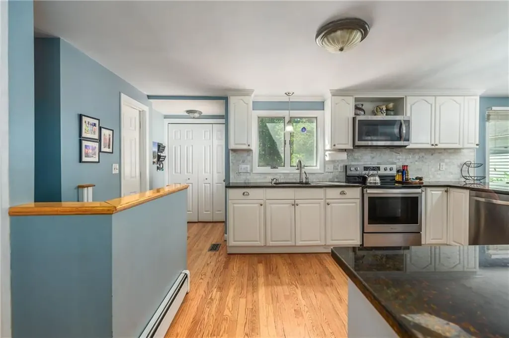 33 Wilbur Road Lincoln RI 02865