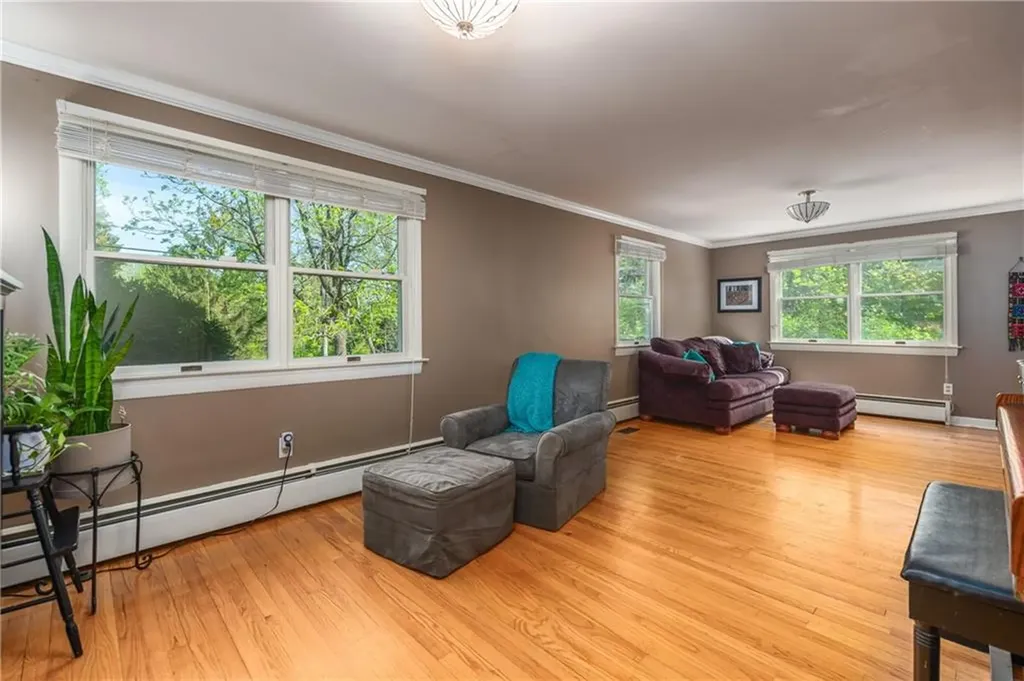 33 Wilbur Road Lincoln RI 02865
