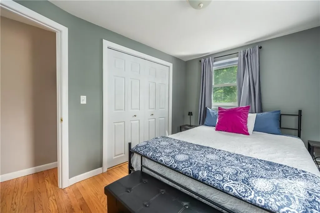 33 Wilbur Road Lincoln RI 02865