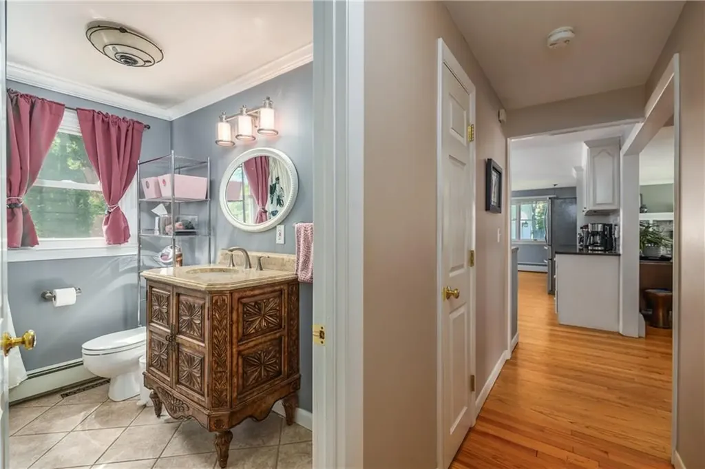 33 Wilbur Road Lincoln RI 02865