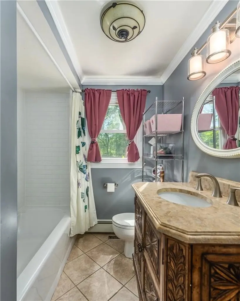 33 Wilbur Road Lincoln RI 02865