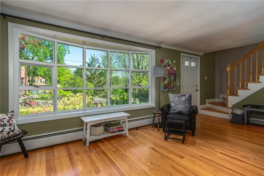 33 Wilbur Road Lincoln RI 02865
